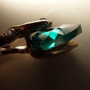 Gold Emerald Heart Crystal Earring/Necklace Charm Silver Diamond Costume Jewelry